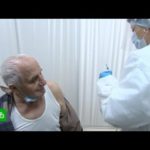 Смертность от COVID-19 в России сокращается пятую неделю подряд